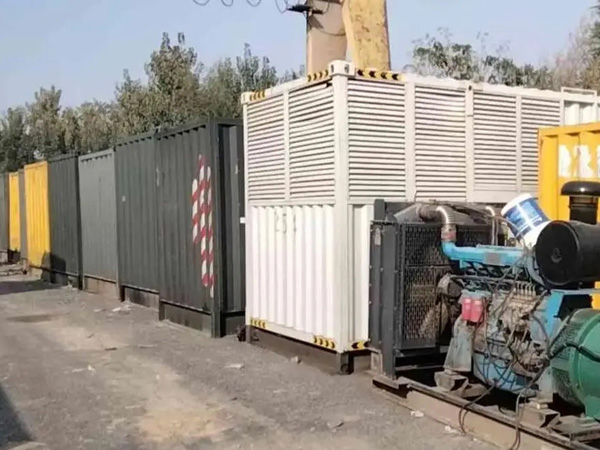 宛城200KW柴油发电机机组每小时油耗是多少?